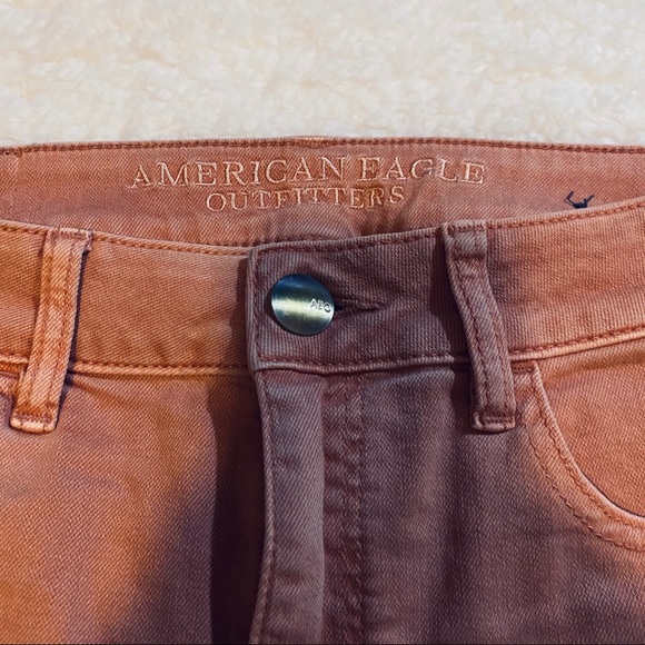 American Eagle Outfitters Shorts Hi-Rise Cuffed - Picture 2 of 3